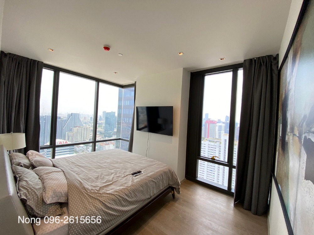 For RentCondoSilom, Saladaeng, Bangrak : Condo for RENT for rent **Ashton Silom 76 Sq,m. Fully Finish @70,000 baht/month call Nong 096-2615656, very spacious room, 76 sq m. 2 bedrooms, 2 bathrooms, fully furnished, ready to move in Location: Silom , Samyan Rental Price: 70,000 Baht /Month Cond