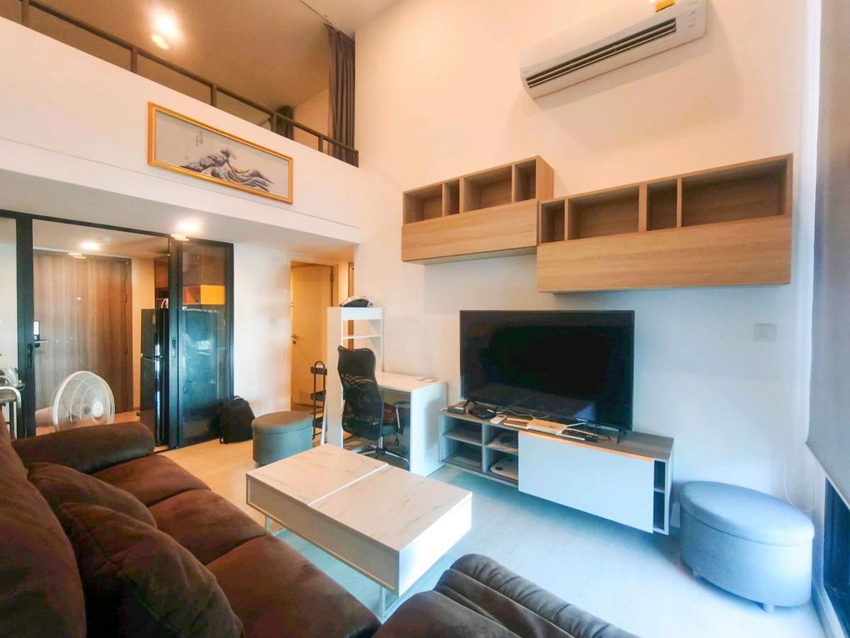 For RentCondoVipawadee, Don Mueang, Lak Si : Duplex room for rent at Knightsbridge Phaholyothin Interchange, Buildind A, 14th floor, room size 50 sq.m, 2 bedrooms 2 restrooms 28,000 Baht/Month