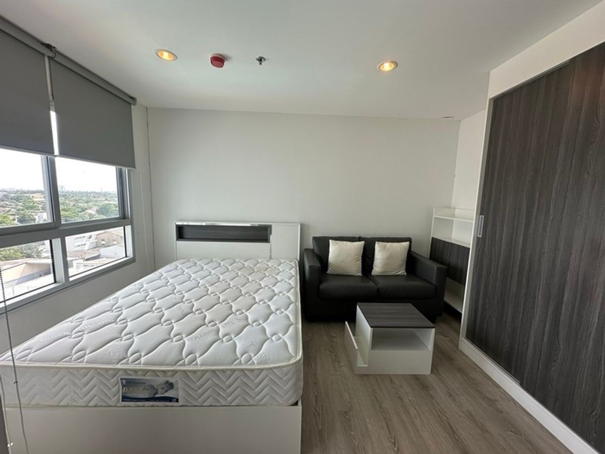 For RentCondoBang kae, Phetkasem : Rent !!! Petchkasem 27 condo, opposite Siam University, near the MRT/BTS Bang Wa BTS. Tel. 087-556-4977