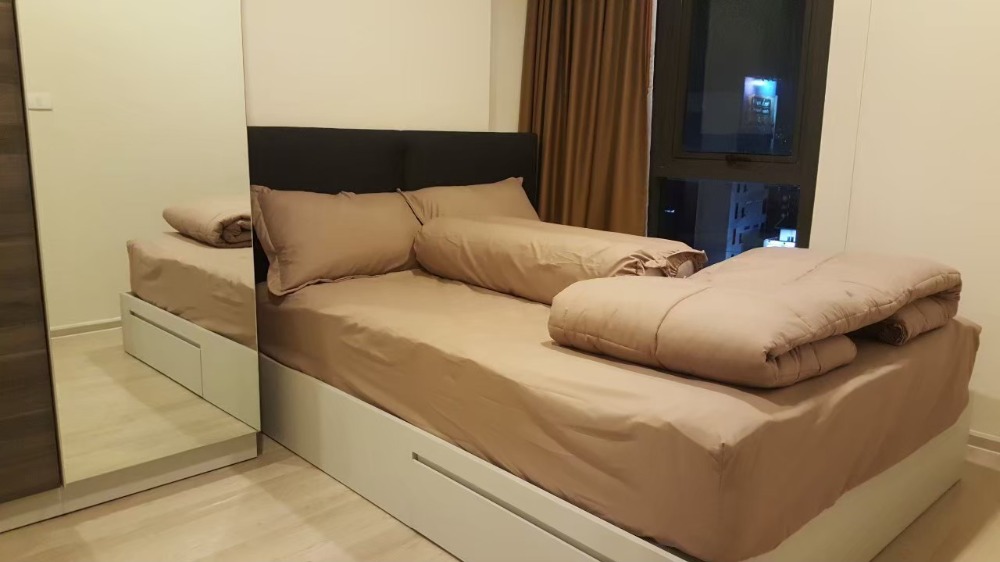 For RentCondoRatchadapisek, Huaikwang, Suttisan : 4402😊😍 For RENT, SELL for rent, sale 1 bedroom 🚄 near MRT Huai Khwang 🏢 Centric Ratchada - Huai Khwang Centric Ratchada - Huai khwang 🔔 Area: 32.00 sq m. 💲 Rent: 17,000 ฿💲 Sale: 4,800,000 ฿📞O99-5919653,065-9423251 ✅ LineID: @sureresidence
