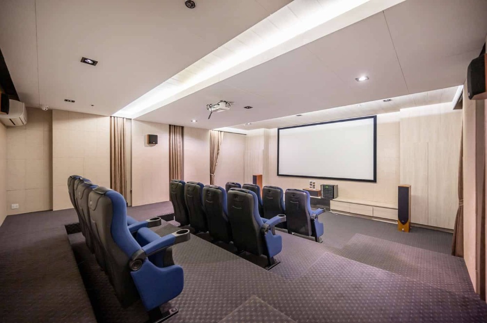 ให้เช่าคอนโดศรีราชา แหลมฉบัง บ้านบึง : ให้เช่าคอนโด ไนท์บริดจ์ ดิโอเชียล ศรีราชา วิวทะเล