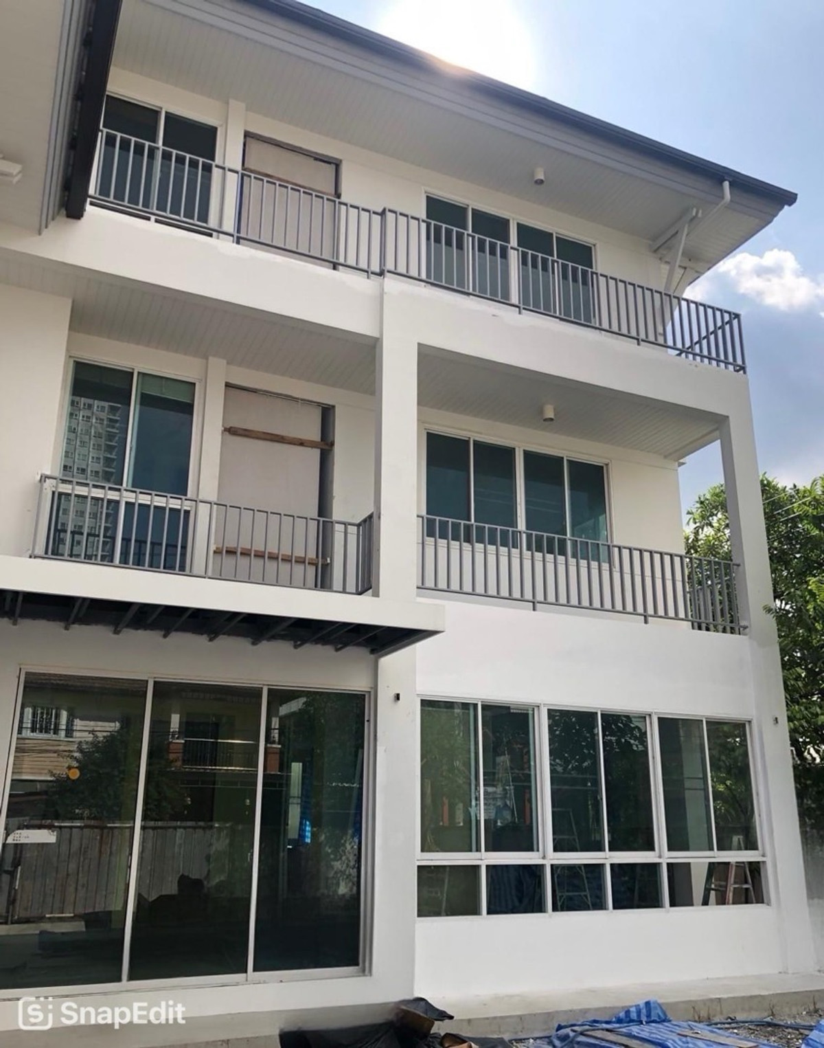 For RentHouseRama3 (Riverside),Satupadit : 3-Storey Detached House for Sale and Rent Near BTS Wutthakat Suitable for Residence or Home Office