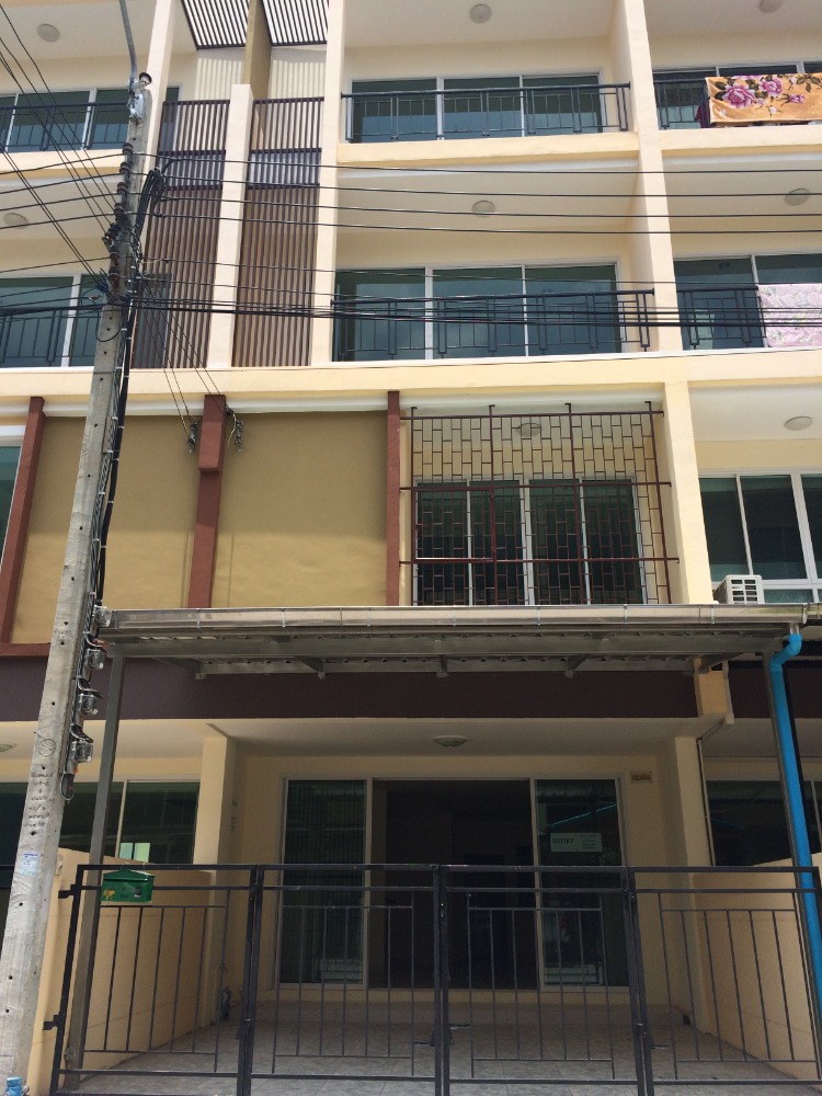 For RentTownhomeLadkrabang, Suwannaphum Airport : Townhome for rent, Pratya Biz Home @ On Nut, near Sirindhorn Hospital, only 4 minutes.