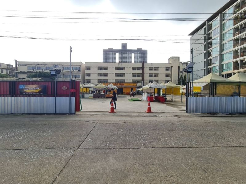 For SaleLandRamkhamhaeng, Hua Mak : For sale at Soi Ramkhamhaeng 89/2, Lamsalee intersection, near 2 lines orange lines (Lamsalee station) and yellow line