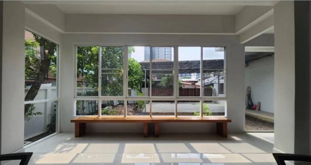 For RentHouseRama3 (Riverside),Satupadit : 3-Storey Detached House for Sale and Rent Near BTS Wutthakat Suitable for Residence or Home Office