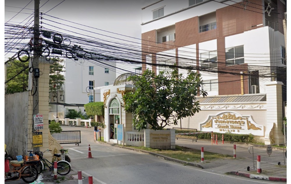 ขายทาวน์โฮมพระราม 3 สาธุประดิษฐ์ : ขายทาวน์เฮ้าส์ 3 ชั้น บ้านกลางกรุง แกรนด์เวียนนา พระราม 3 สภาพดีมาก