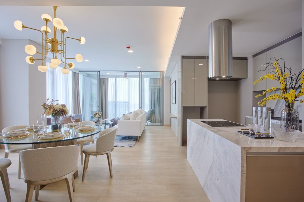 ขายคอนโดคลองเตย กล้วยน้ำไท : ขายด่วน! Wyndham Residence Bangkok (Siamese Exclusive Queens) ชั้น 29  วิวสวนเบญจกิติ 127.52 ตร.ม. 3 ห้องนอน  ใจกลางอโศก–พระราม 4 ใกล้ MRT ศูนย์สิริกิติ์ เพียง 100 เมตร ที่สุดของทำเลที่ได้ทั้งวิวสวนใหญ่ วิวโค้งน้ำบางกระเจ้า และบริการแบบโรงแรมชั้นนำ