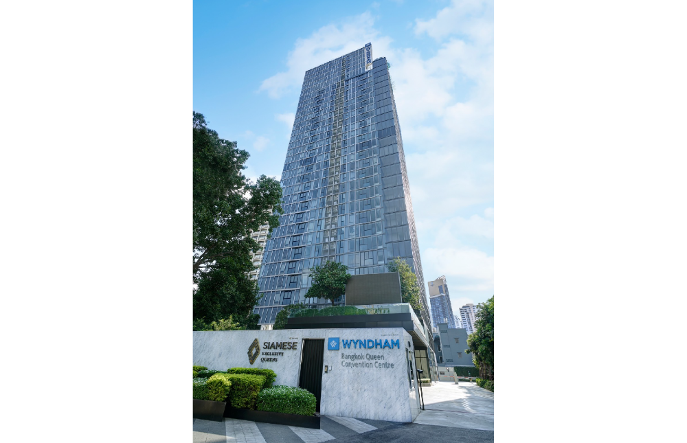 ขายคอนโดคลองเตย กล้วยน้ำไท : ขายด่วน! Wyndham Residence Bangkok (Siamese Exclusive Queens) ชั้น 29  วิวสวนเบญจกิติ 127.52 ตร.ม. 3 ห้องนอน  ใจกลางอโศก–พระราม 4 ใกล้ MRT ศูนย์สิริกิติ์ เพียง 100 เมตร ที่สุดของทำเลที่ได้ทั้งวิวสวนใหญ่ วิวโค้งน้ำบางกระเจ้า และบริการแบบโรงแรมชั้นนำ