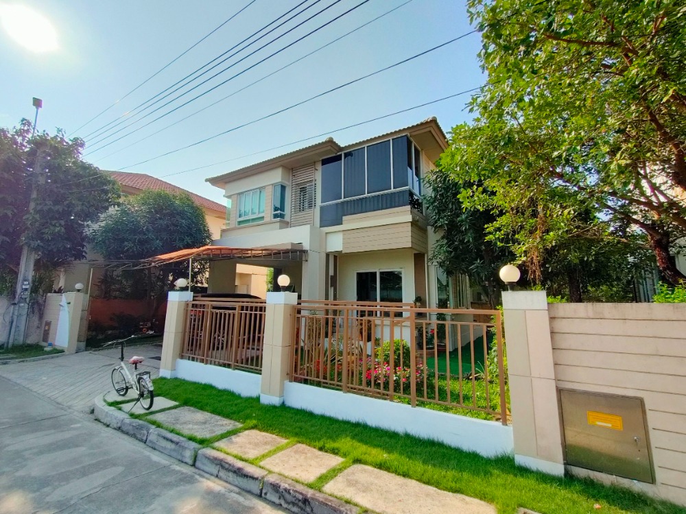 For RentHouseLadkrabang, Suwannaphum Airport : Single house, quiet, near Mega Bangna, on the main road (ring road), near Jemo Market and Bangna-Rama 9 Expressway (under renovation)