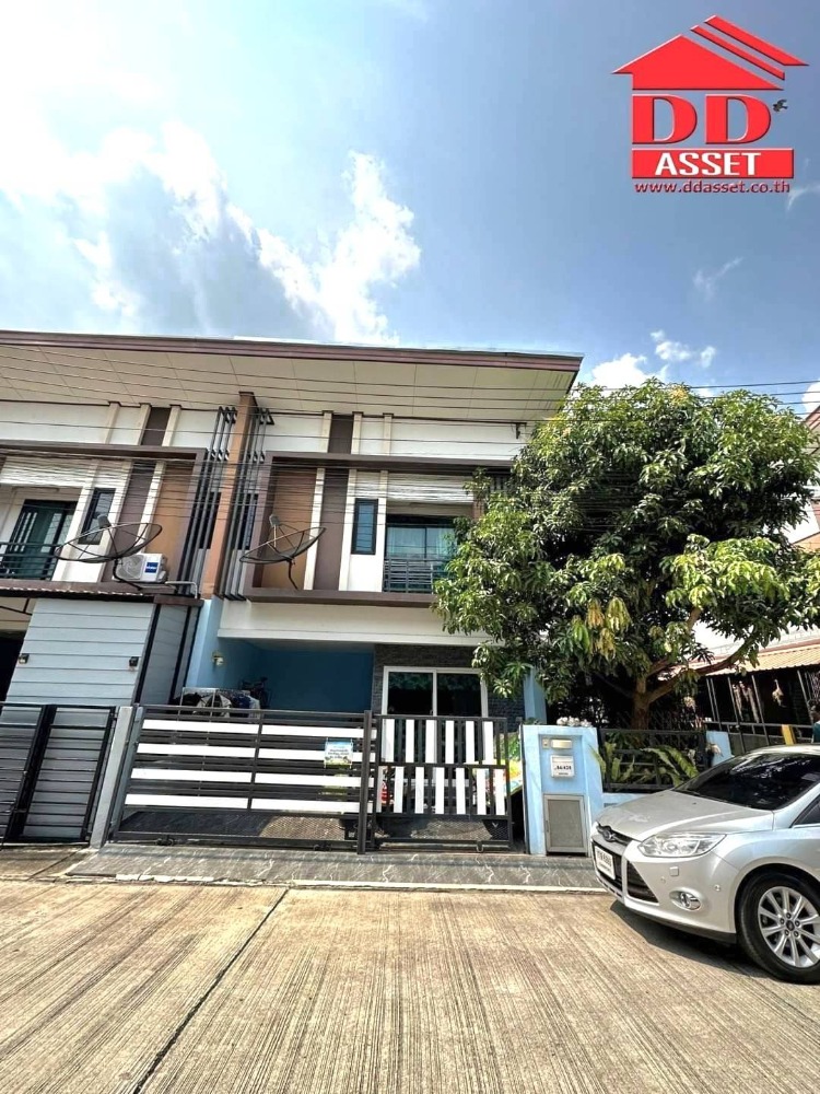 For SaleTownhomePathum Thani,Rangsit, Thammasat : 2 storey townhouse for sale, behind the corner, Baan Fah Piyarom Terrace, Lam Luk Ka (Bannfah Piyarom Terre), Lam Luk Ka Road, Khlong 6, Pathum Thani
