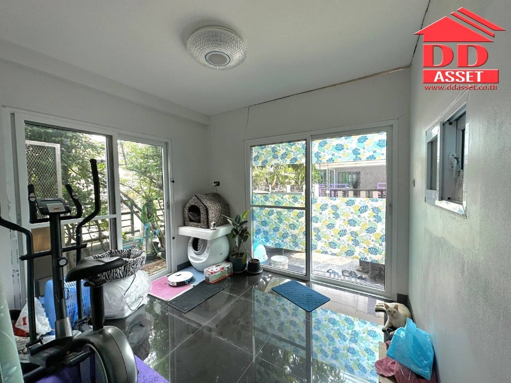 ขายทาวน์โฮมปทุมธานี รังสิต ธรรมศาสตร์ : ขายทาวน์เฮาส์ 2 ชั้น หลังมุม บ้านฟ้าปิยรมย์​ เทอเร่ ลำลูกกา (Bannfah Piyarom Terre)​ ถนนลำลูกกา คลอง6 ปทุมธานี