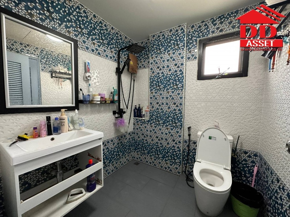 ขายทาวน์โฮมปทุมธานี รังสิต ธรรมศาสตร์ : ขายทาวน์เฮาส์ 2 ชั้น หลังมุม บ้านฟ้าปิยรมย์​ เทอเร่ ลำลูกกา (Bannfah Piyarom Terre)​ ถนนลำลูกกา คลอง6 ปทุมธานี