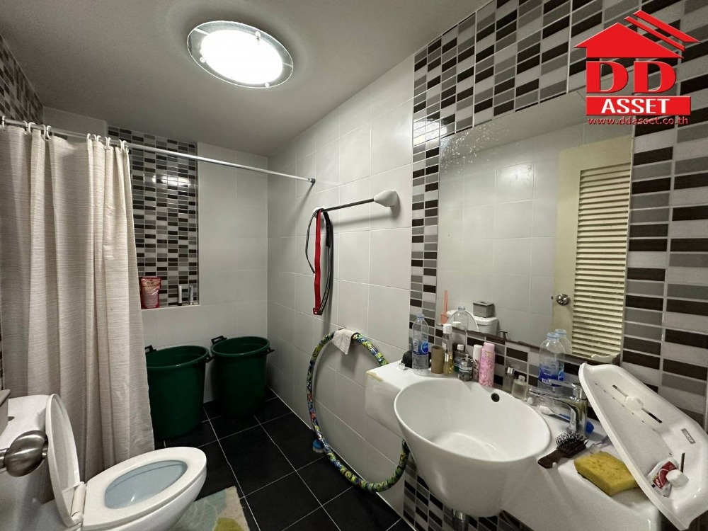 ขายทาวน์โฮมปทุมธานี รังสิต ธรรมศาสตร์ : ขายทาวน์เฮาส์ 2 ชั้น หลังมุม บ้านฟ้าปิยรมย์​ เทอเร่ ลำลูกกา (Bannfah Piyarom Terre)​ ถนนลำลูกกา คลอง6 ปทุมธานี