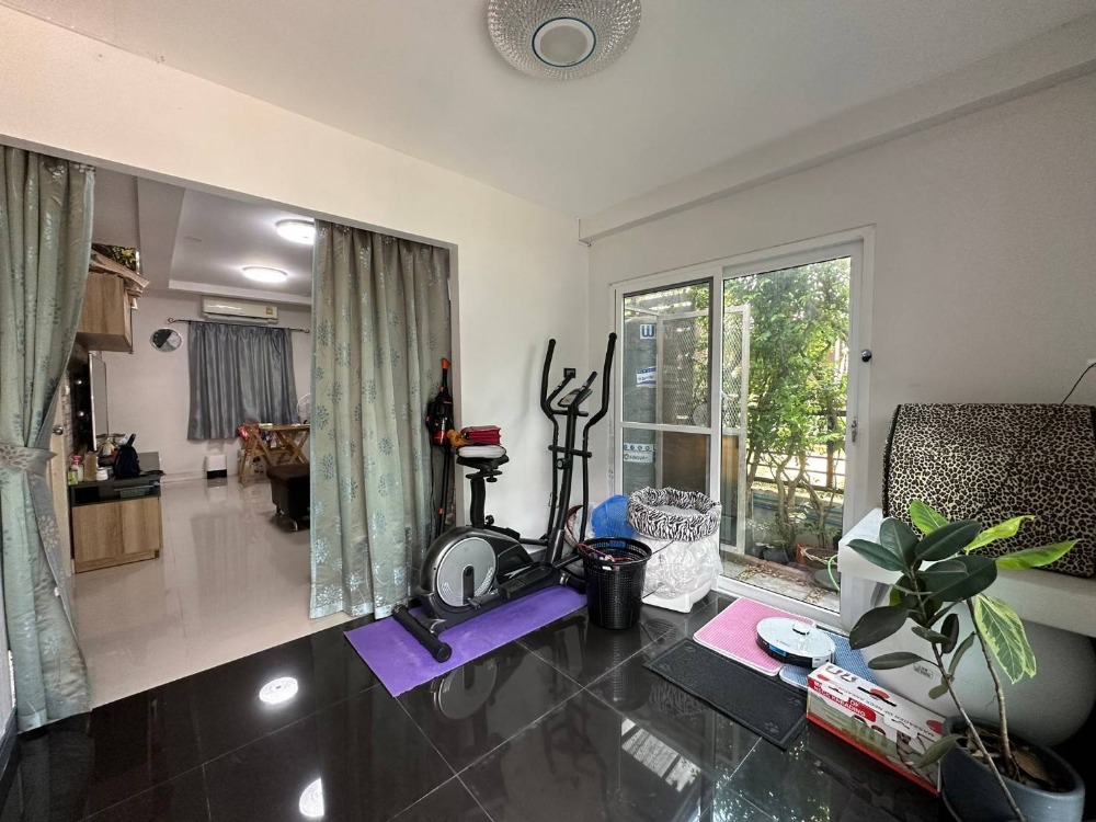 ขายทาวน์โฮมปทุมธานี รังสิต ธรรมศาสตร์ : ขายทาวน์เฮาส์ 2 ชั้น หลังมุม บ้านฟ้าปิยรมย์​ เทอเร่ ลำลูกกา (Bannfah Piyarom Terre)​ ถนนลำลูกกา คลอง6 ปทุมธานี