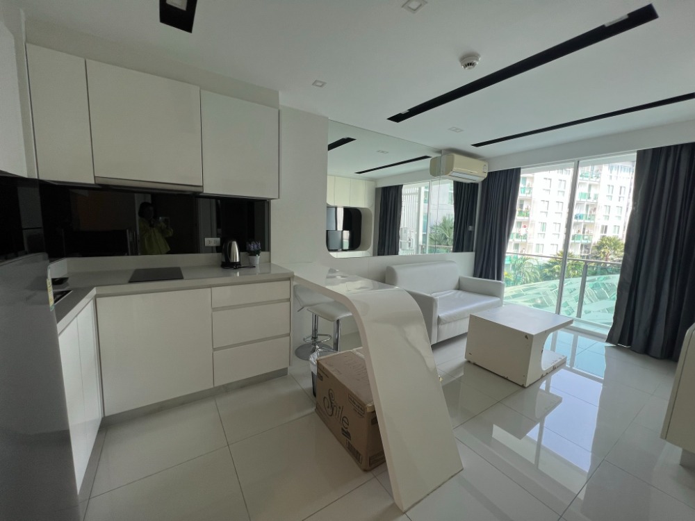 ขายคอนโดพัทยา บางแสน ชลบุรี สัตหีบ : ขายขาดทุน For Sale City Center Residence FQ Quota 1 bed 35 sqm>วิว สระว่ายน้ำ