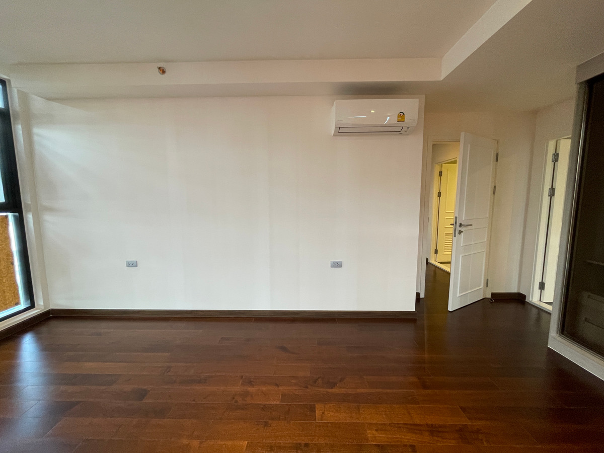 ขายคอนโดสาทร นราธิวาส : [ขายด่วน/ถูกที่สุด] Altitude Symphony Charoenkrung ชั้น 8 วิวแม่น้ำเจ้าพระยา | ใกล้ Shrewsbury เพียง 750 ม. (ราคาดีกว่ารอบข้าง 30%!!)