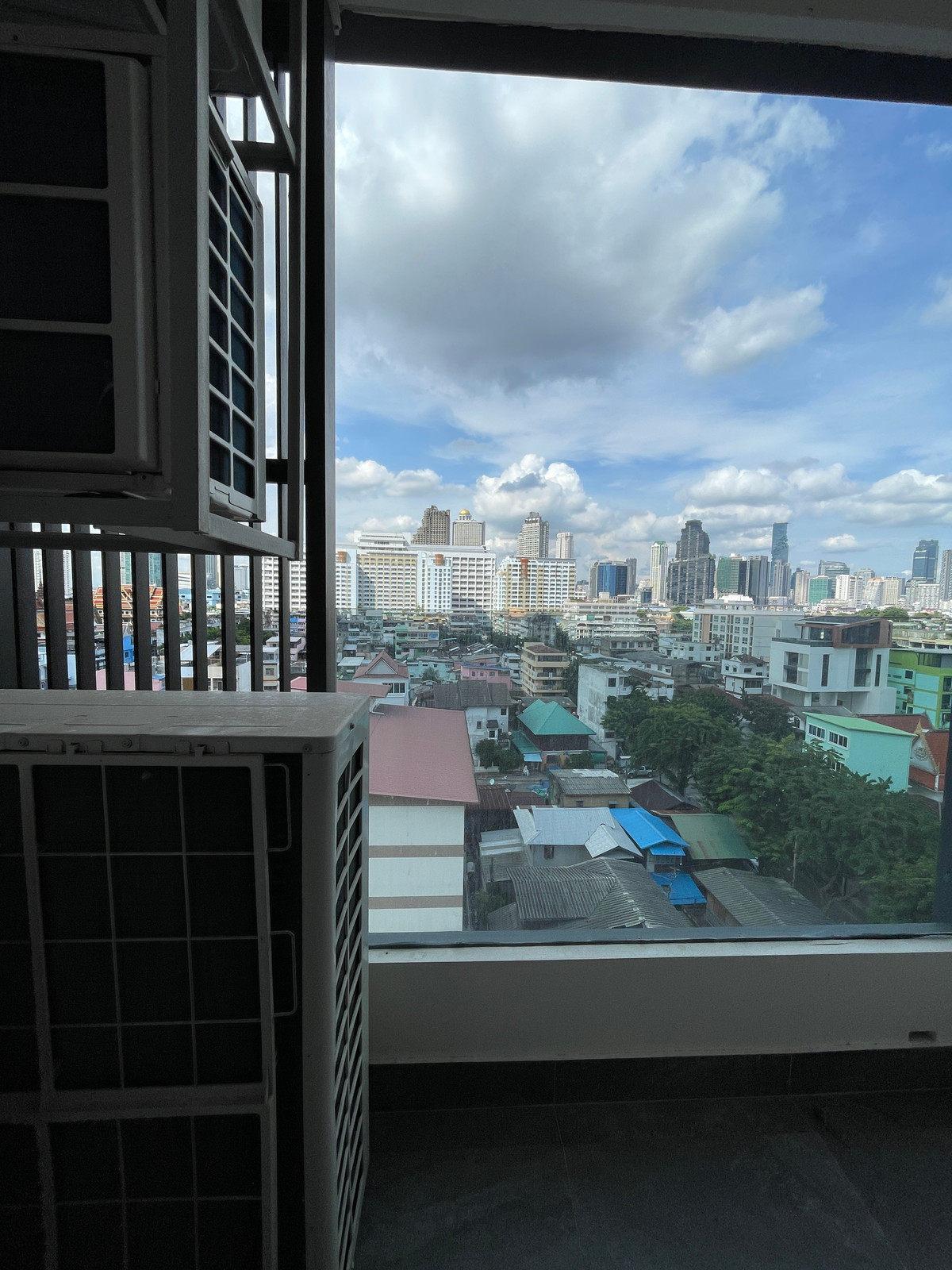 ขายคอนโดสาทร นราธิวาส : [ขายด่วน/ถูกที่สุด] Altitude Symphony Charoenkrung ชั้น 8 วิวแม่น้ำเจ้าพระยา | ใกล้ Shrewsbury เพียง 750 ม. (ราคาดีกว่ารอบข้าง 30%!!)