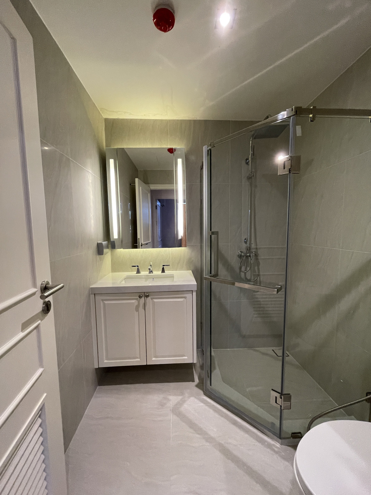 ขายคอนโดสาทร นราธิวาส : [ขายด่วน/ถูกที่สุด] Altitude Symphony Charoenkrung ชั้น 8 วิวแม่น้ำเจ้าพระยา | ใกล้ Shrewsbury เพียง 750 ม. (ราคาดีกว่ารอบข้าง 30%!!)