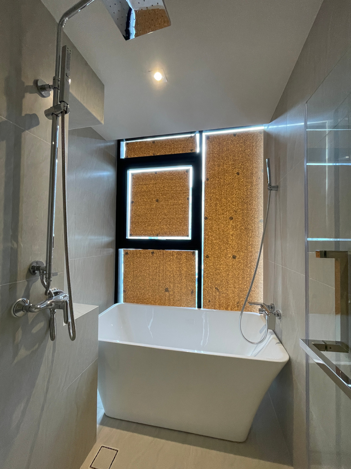 ขายคอนโดสาทร นราธิวาส : [ขายด่วน/ถูกที่สุด] Altitude Symphony Charoenkrung ชั้น 8 วิวแม่น้ำเจ้าพระยา | ใกล้ Shrewsbury เพียง 750 ม. (ราคาดีกว่ารอบข้าง 30%!!)