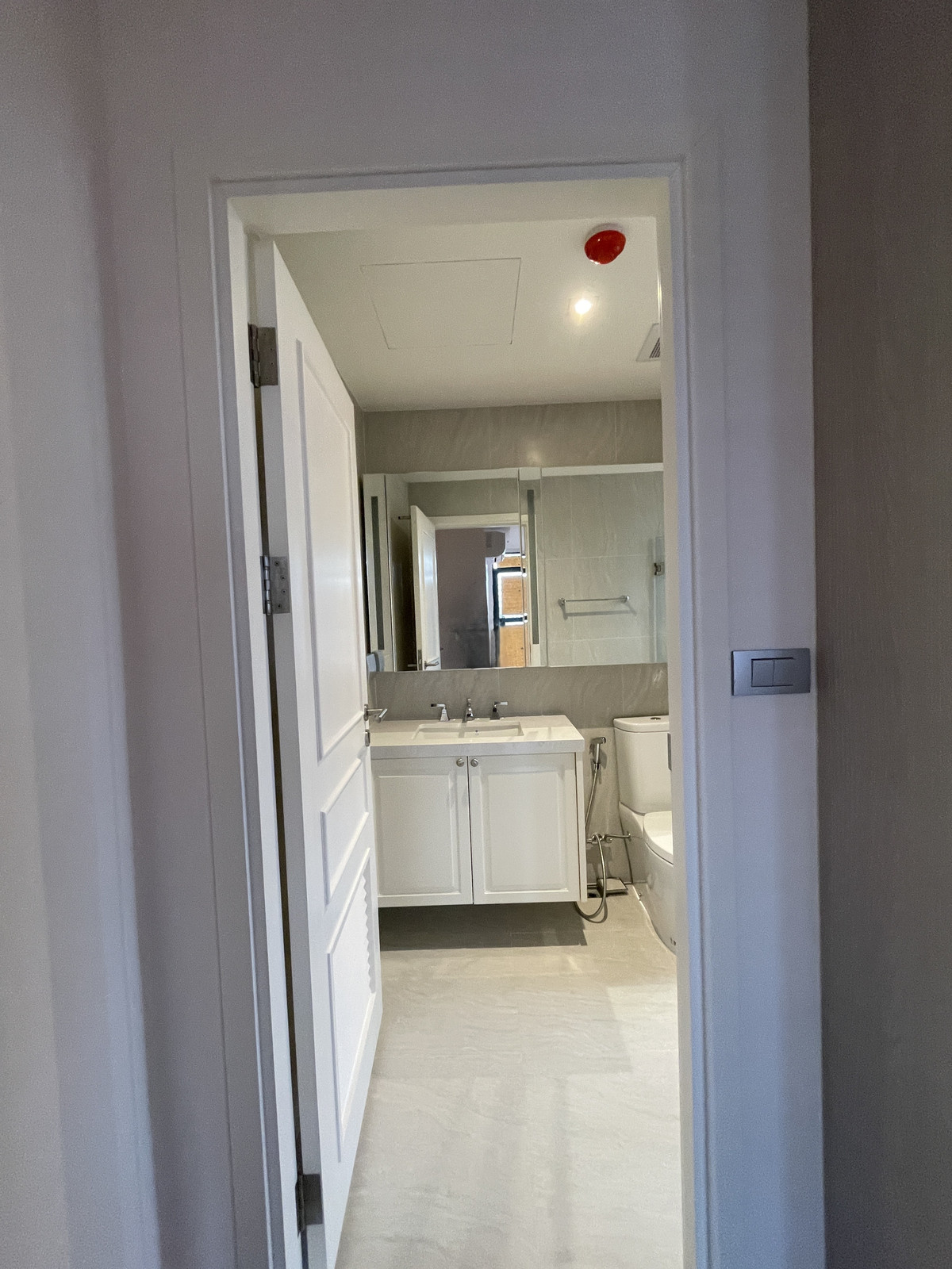 ขายคอนโดสาทร นราธิวาส : [ขายด่วน/ถูกที่สุด] Altitude Symphony Charoenkrung ชั้น 8 วิวแม่น้ำเจ้าพระยา | ใกล้ Shrewsbury เพียง 750 ม. (ราคาดีกว่ารอบข้าง 30%!!)