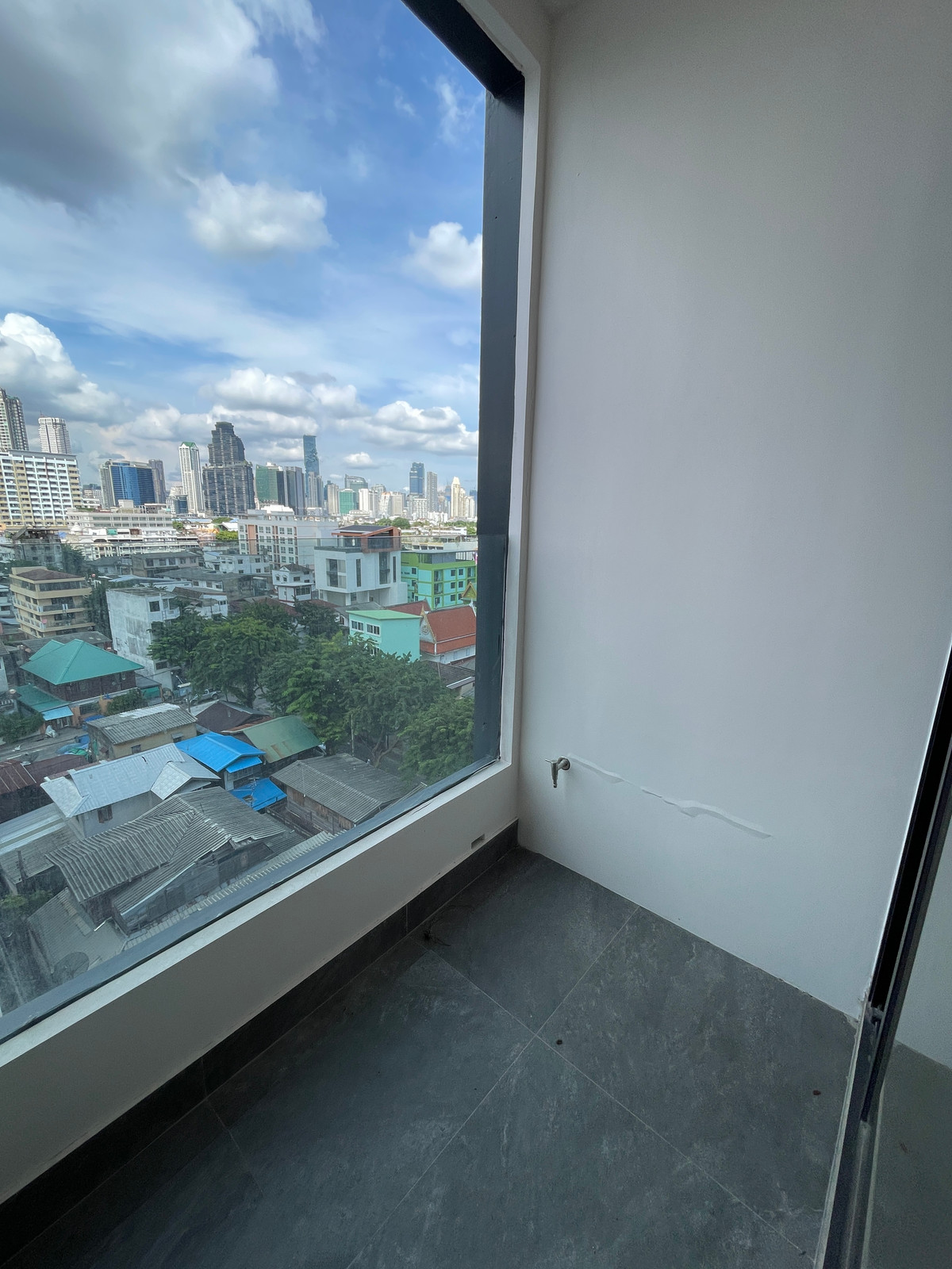 ขายคอนโดสาทร นราธิวาส : [ขายด่วน/ถูกที่สุด] Altitude Symphony Charoenkrung ชั้น 8 วิวแม่น้ำเจ้าพระยา | ใกล้ Shrewsbury เพียง 750 ม. (ราคาดีกว่ารอบข้าง 30%!!)