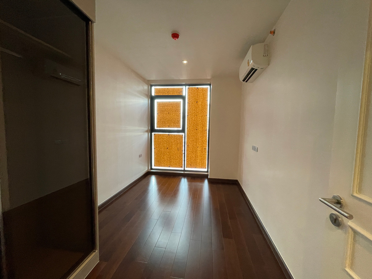 ขายคอนโดสาทร นราธิวาส : [ขายด่วน/ถูกที่สุด] Altitude Symphony Charoenkrung ชั้น 8 วิวแม่น้ำเจ้าพระยา | ใกล้ Shrewsbury เพียง 750 ม. (ราคาดีกว่ารอบข้าง 30%!!)