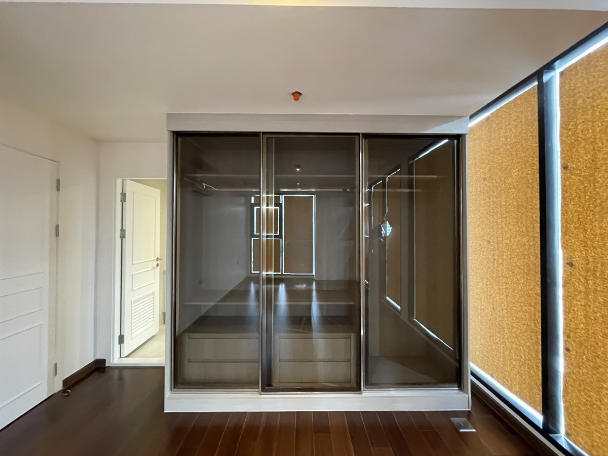 ขายคอนโดสาทร นราธิวาส : [ขายด่วน/ถูกที่สุด] Altitude Symphony Charoenkrung ชั้น 8 วิวแม่น้ำเจ้าพระยา | ใกล้ Shrewsbury เพียง 750 ม. (ราคาดีกว่ารอบข้าง 30%!!)