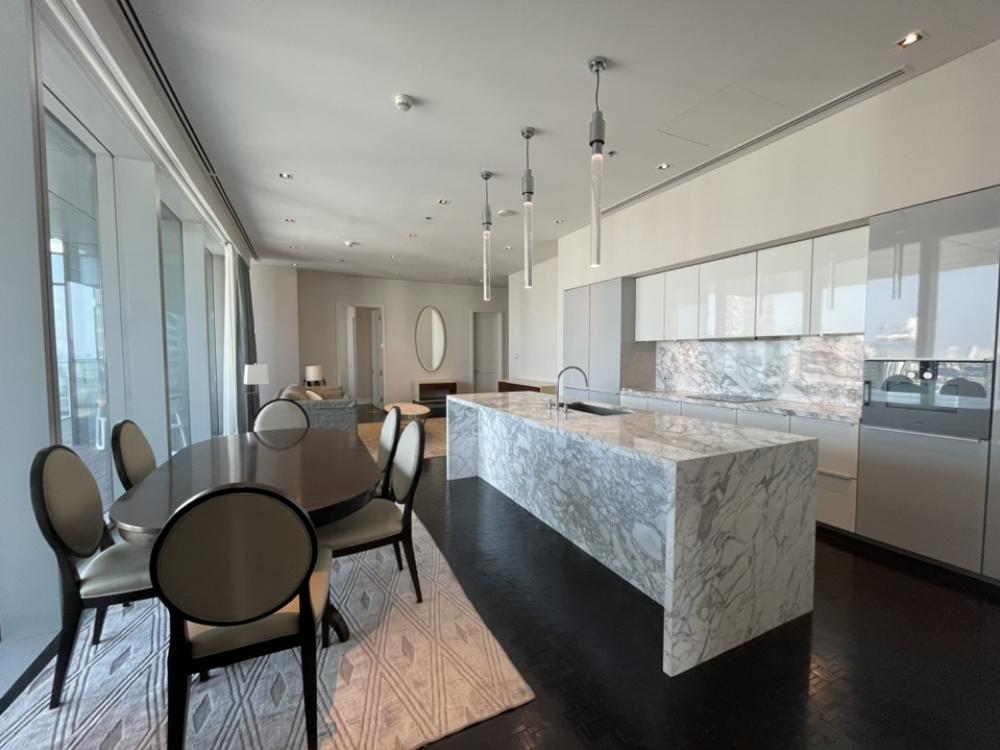 ให้เช่าคอนโดสาทร นราธิวาส : Rental : The Ritz - Carlton Mahanakorn Residence Condo , 3 Bed 3.5 Bath 1 Maid’s Room , 230 S.qm , 30+ Floor
