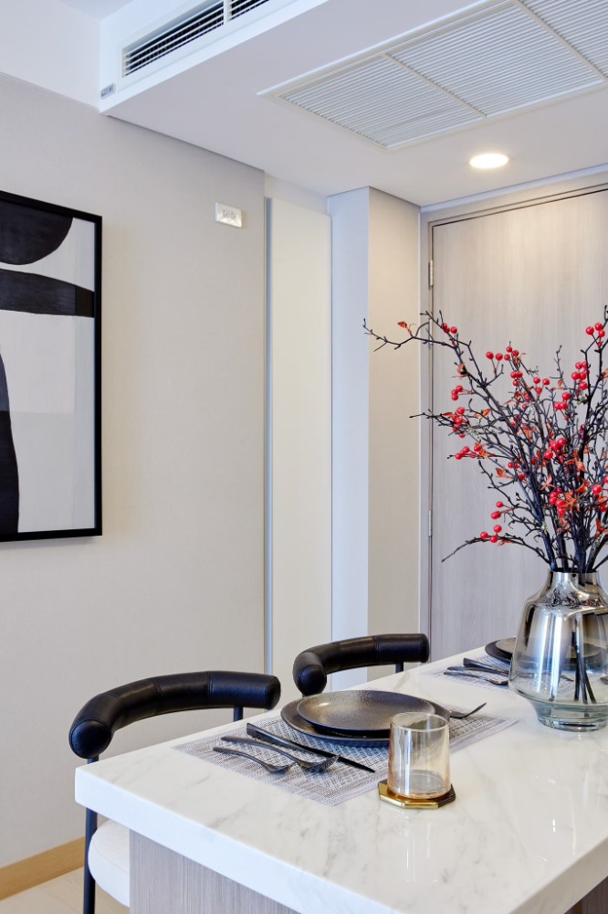 For SaleCondoKhlongtoei, Kluaynamthai : Condo for sale: Wyndham Residence Bangkok (Siamese Exclusive Queens), 19th floor, size 34.32 sq m., 1 bedroom, 1 bathroom, High Rise condo, convenient travel, near MRT Queen Sirikit Center, only 100 m.