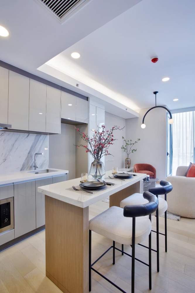 For SaleCondoKhlongtoei, Kluaynamthai : Condo for sale: Wyndham Residence Bangkok (Siamese Exclusive Queens), 19th floor, size 34.32 sq m., 1 bedroom, 1 bathroom, High Rise condo, convenient travel, near MRT Queen Sirikit Center, only 100 m.