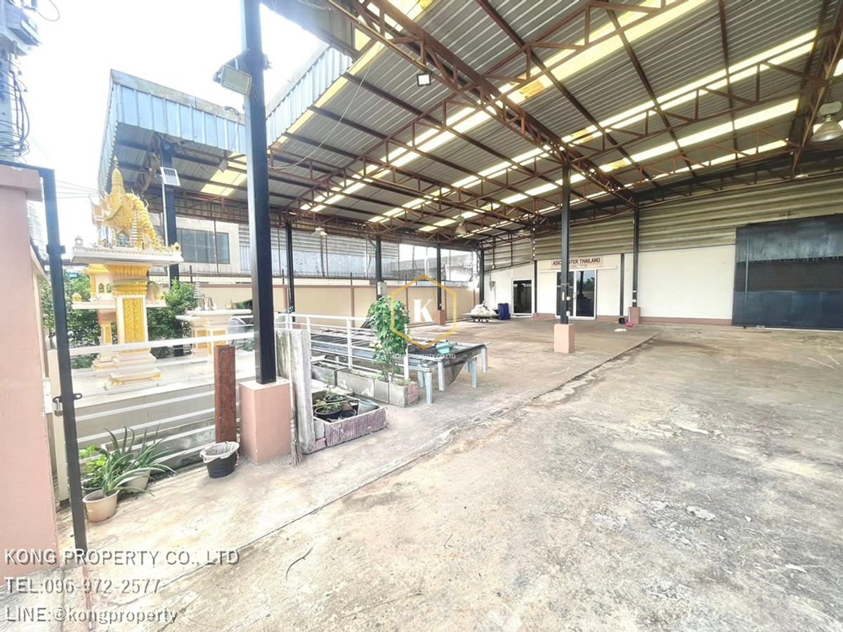 ให้เช่าโกดัง ลาดหลุมแก้ว ปทุมธานี มีออฟฟิศ+ห้องพักคนงาน พื้นที่ 800 ตรม. Loading...