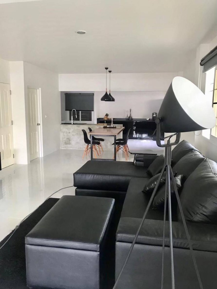 ขายทาวน์โฮมอ่อนนุช อุดมสุข : ขายด่วน ลดราคาพิเศษ ใกล้ BTS ทาวน์โฮม 3ชั้น 3ห้องนอน 3ห้องน้ำ หมู่บ้านคาซ่า ซิตี้ สุขุมวิท 101/1