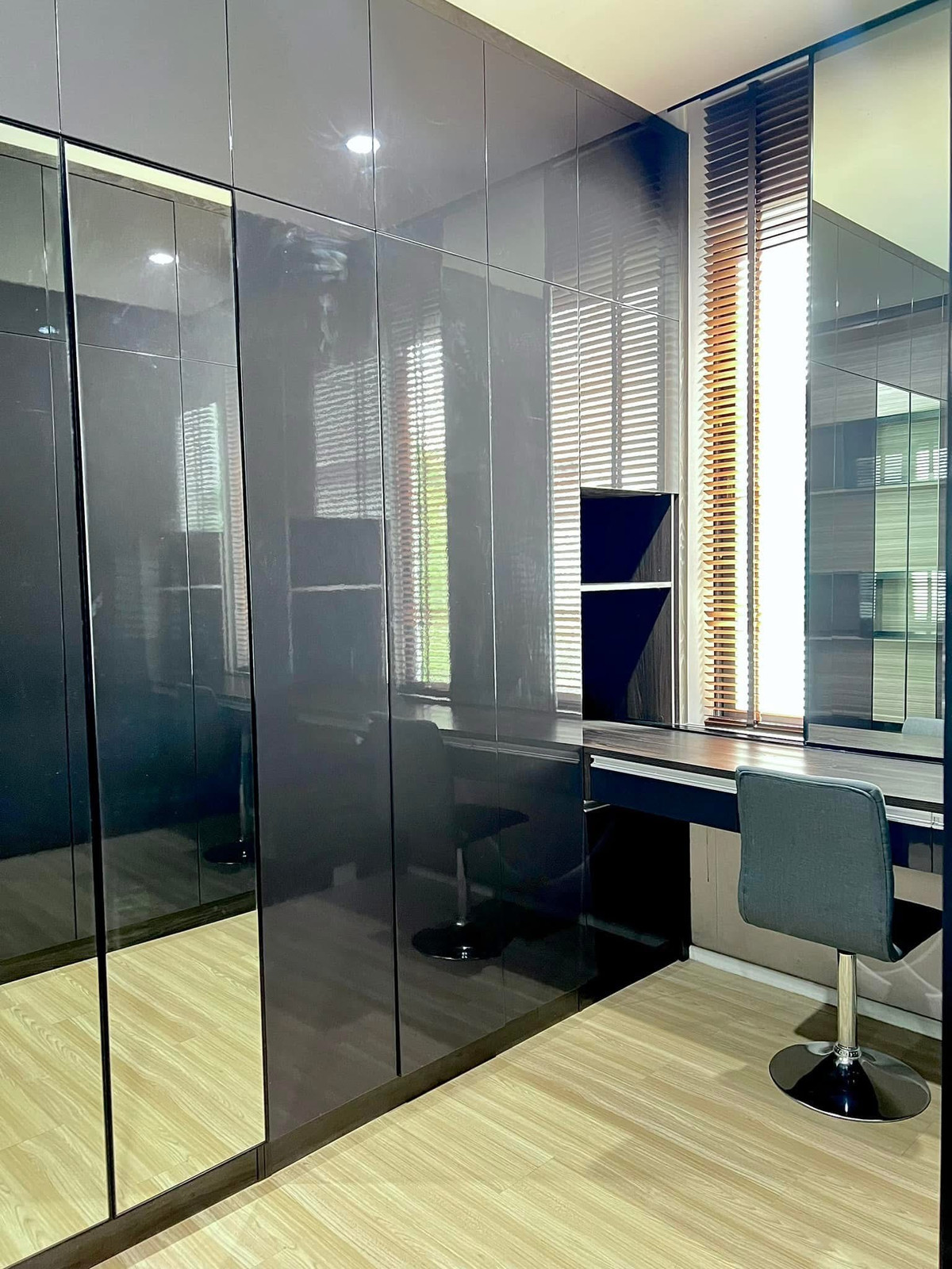 For RentTownhomePattanakan, Srinakarin : Rent Luxurious Townhome Nirvana Define Srinakarin-Rama9 Nice decoration, 3 bedrooms, 4 bathrooms