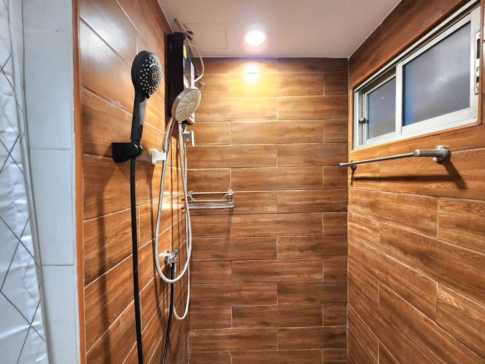 ให้เช่าคอนโดปิ่นเกล้า จรัญสนิทวงศ์ : ติดจองแล้ว!!**รีโนเวทเสร็จแล้ว มีแอร์ 2 เครื่อง + เครื่องซักผ้า ไม่ร้อนและได้รับลม** ให้เช่า ลุมพินี พาร์ค ปิ่นเกล้า เหมาะกับนักศึกษา และคนพึ่งเริ่มทำงาน ทักมานะ