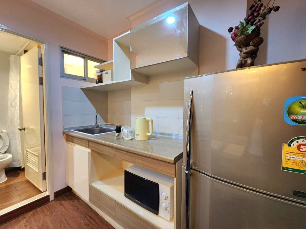 ให้เช่าคอนโดปิ่นเกล้า จรัญสนิทวงศ์ : ติดจองแล้ว!!**รีโนเวทเสร็จแล้ว มีแอร์ 2 เครื่อง + เครื่องซักผ้า ไม่ร้อนและได้รับลม** ให้เช่า ลุมพินี พาร์ค ปิ่นเกล้า เหมาะกับนักศึกษา และคนพึ่งเริ่มทำงาน ทักมานะ