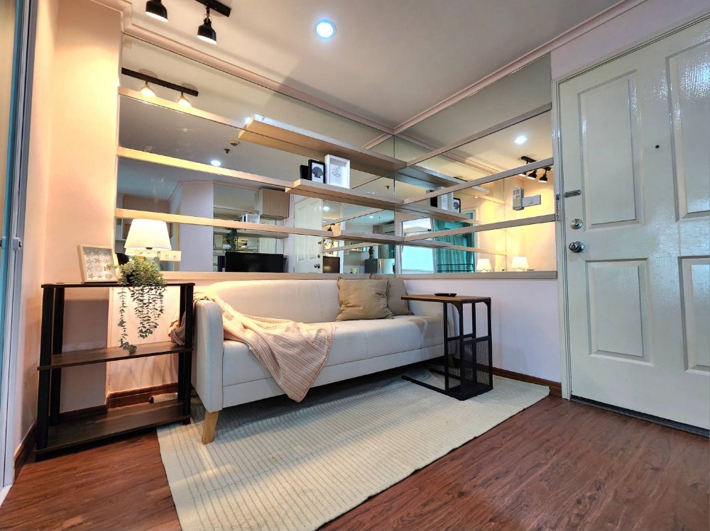 ให้เช่าคอนโดปิ่นเกล้า จรัญสนิทวงศ์ : ติดจองแล้ว!!**รีโนเวทเสร็จแล้ว มีแอร์ 2 เครื่อง + เครื่องซักผ้า ไม่ร้อนและได้รับลม** ให้เช่า ลุมพินี พาร์ค ปิ่นเกล้า เหมาะกับนักศึกษา และคนพึ่งเริ่มทำงาน ทักมานะ