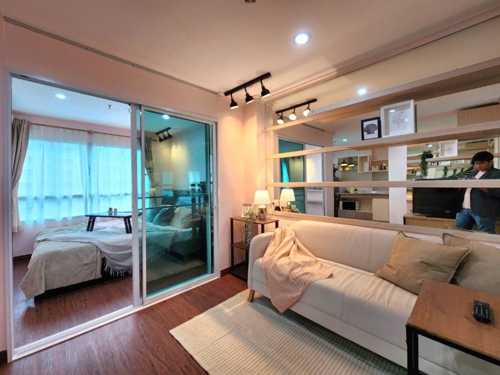 ให้เช่าคอนโดปิ่นเกล้า จรัญสนิทวงศ์ : ติดจองแล้ว!!**รีโนเวทเสร็จแล้ว มีแอร์ 2 เครื่อง + เครื่องซักผ้า ไม่ร้อนและได้รับลม** ให้เช่า ลุมพินี พาร์ค ปิ่นเกล้า เหมาะกับนักศึกษา และคนพึ่งเริ่มทำงาน ทักมานะ