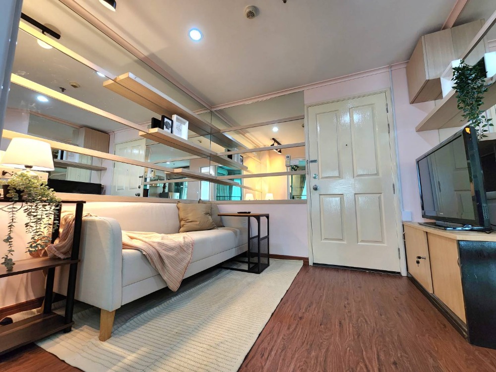 ให้เช่าคอนโดปิ่นเกล้า จรัญสนิทวงศ์ : ติดจองแล้ว!!**รีโนเวทเสร็จแล้ว มีแอร์ 2 เครื่อง + เครื่องซักผ้า ไม่ร้อนและได้รับลม** ให้เช่า ลุมพินี พาร์ค ปิ่นเกล้า เหมาะกับนักศึกษา และคนพึ่งเริ่มทำงาน ทักมานะ