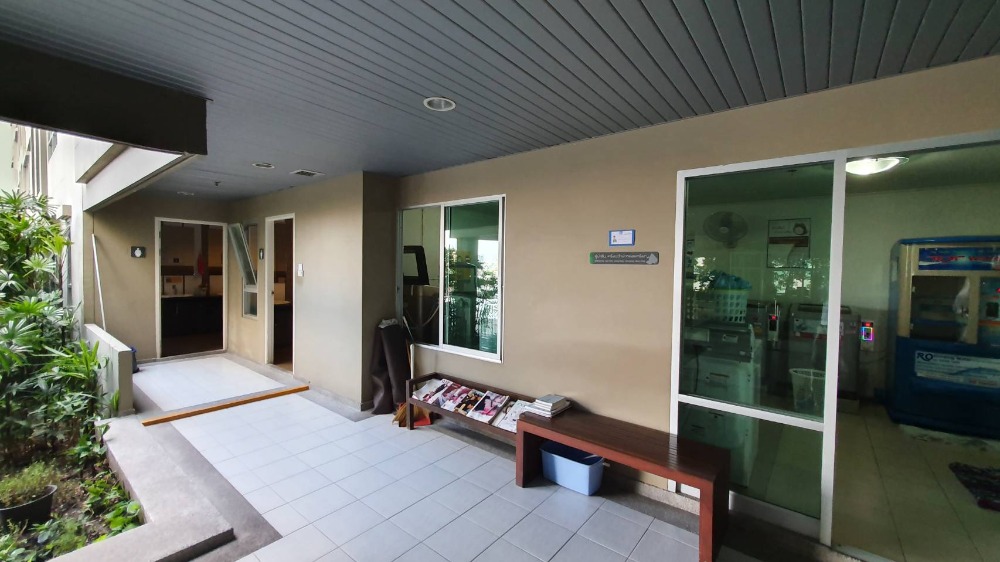 ให้เช่าคอนโดปิ่นเกล้า จรัญสนิทวงศ์ : ติดจองแล้ว!!**รีโนเวทเสร็จแล้ว มีแอร์ 2 เครื่อง + เครื่องซักผ้า ไม่ร้อนและได้รับลม** ให้เช่า ลุมพินี พาร์ค ปิ่นเกล้า เหมาะกับนักศึกษา และคนพึ่งเริ่มทำงาน ทักมานะ