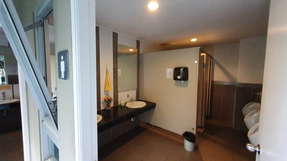 ให้เช่าคอนโดปิ่นเกล้า จรัญสนิทวงศ์ : ติดจองแล้ว!!**รีโนเวทเสร็จแล้ว มีแอร์ 2 เครื่อง + เครื่องซักผ้า ไม่ร้อนและได้รับลม** ให้เช่า ลุมพินี พาร์ค ปิ่นเกล้า เหมาะกับนักศึกษา และคนพึ่งเริ่มทำงาน ทักมานะ