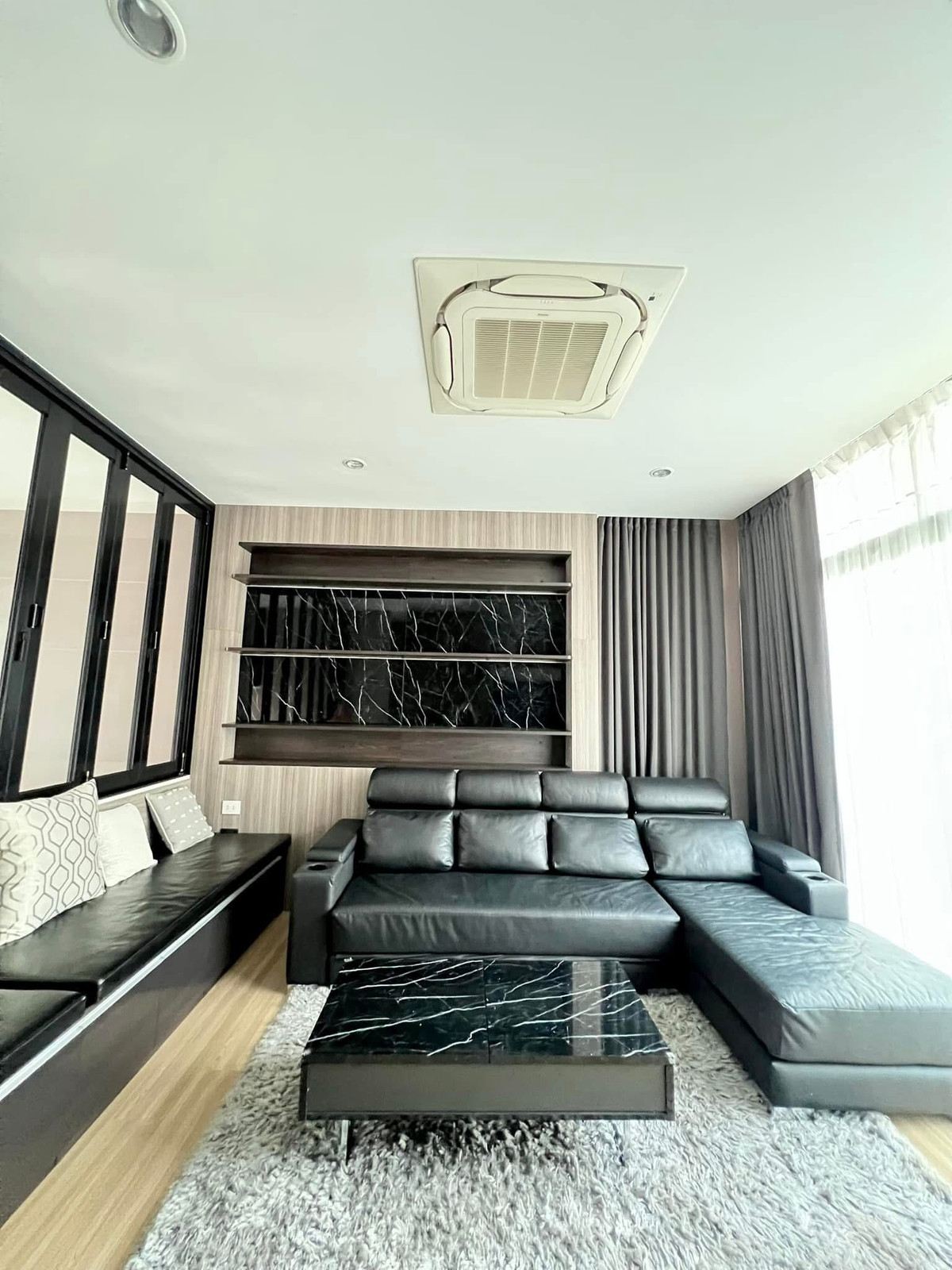 For RentTownhomePattanakan, Srinakarin : Rent Luxurious Townhome Nirvana Define Srinakarin-Rama9 Nice decoration, 3 bedrooms, 4 bathrooms