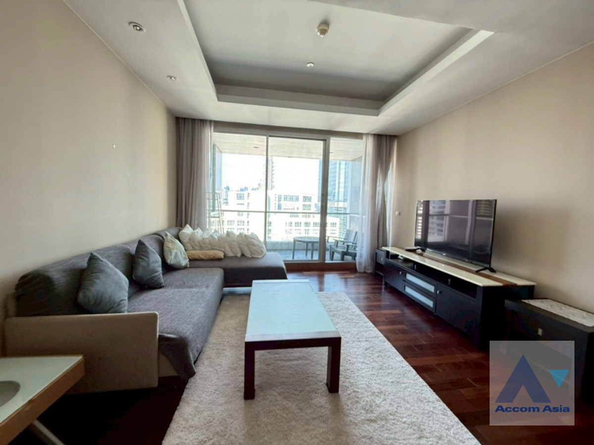 For RentCondoSathorn, Narathiwat : 🔼 AccomA🔽 2 Bedrooms Condominium for Rent in Sathorn, Bangkok near BTS Chong Nonsi at Sky Villas Sathorn (AA43598)