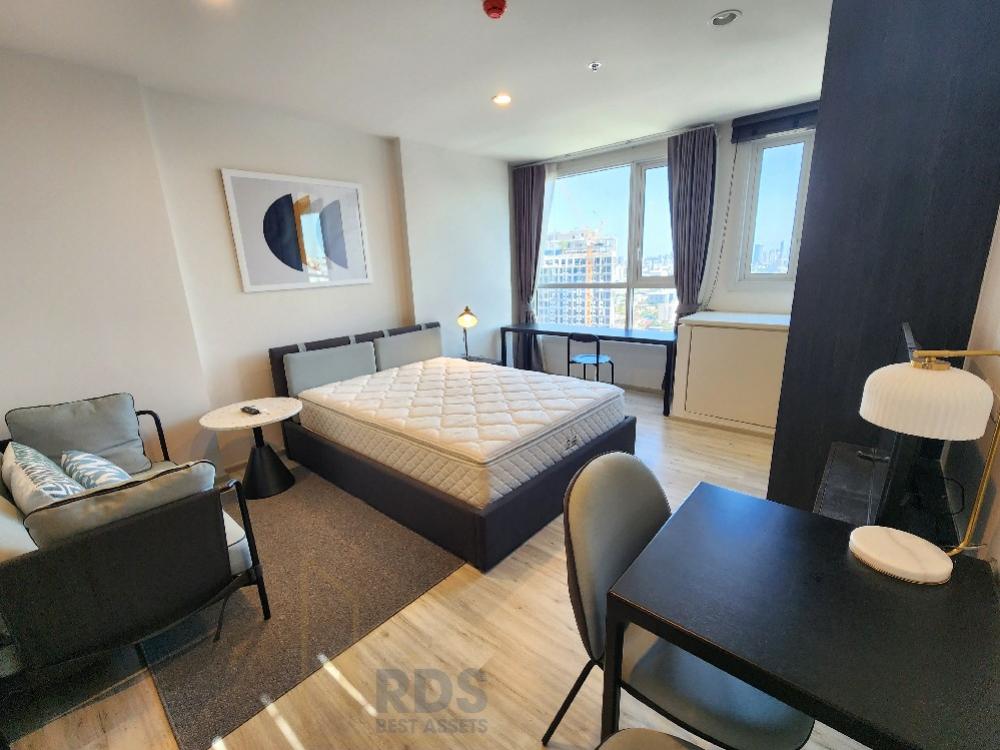 For RentCondoRatchadapisek, Huaikwang, Suttisan : Condo for rent, XT Huai Khwang, corner room in front of the room, does not bump into anyone, quiet 💖
