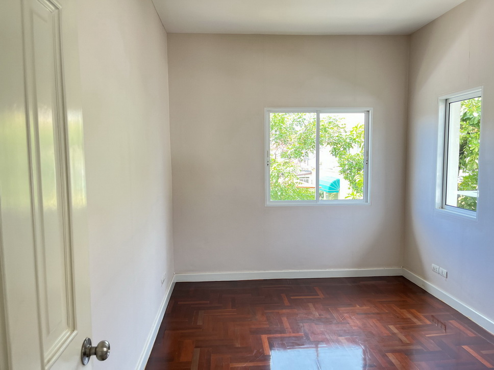 For SaleHouseRama 2, Bang Khun Thian : House for sale, The Grand Rama 2, Rama 2 Road, km. 17, Park Ville zone, size 81 square meters, has not been entered yet.