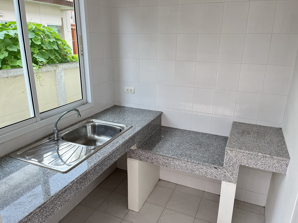 For SaleHouseRama 2, Bang Khun Thian : House for sale, The Grand Rama 2, Rama 2 Road, km. 17, Park Ville zone, size 81 square meters, has not been entered yet.