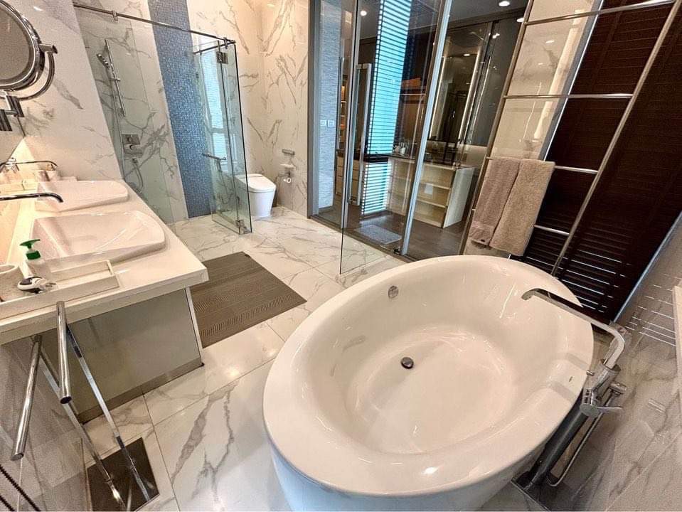 ให้เช่าบ้านพระราม 9 เพชรบุรีตัดใหม่ RCA : Issara residence rama9 for rent