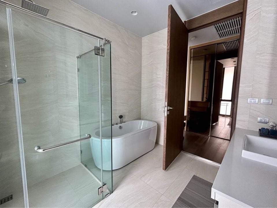 ให้เช่าบ้านพระราม 9 เพชรบุรีตัดใหม่ RCA : Issara residence rama9 for rent