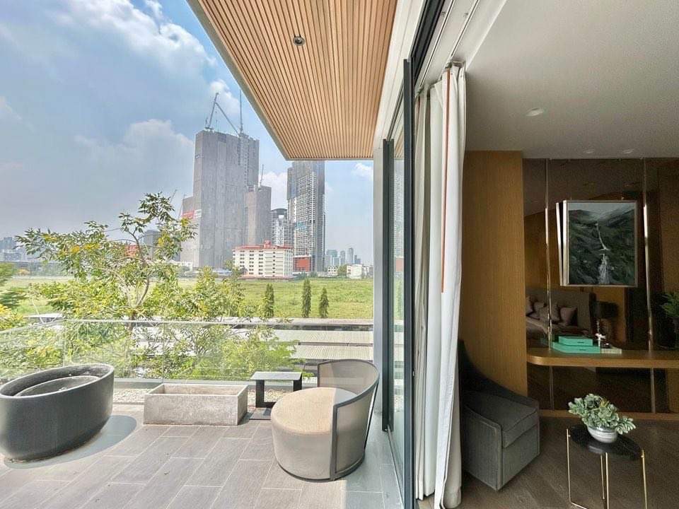 ให้เช่าบ้านพระราม 9 เพชรบุรีตัดใหม่ RCA : Issara residence rama9 for rent