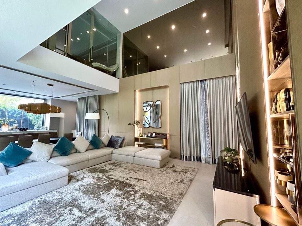 ให้เช่าบ้านพระราม 9 เพชรบุรีตัดใหม่ RCA : Issara residence rama9 for rent