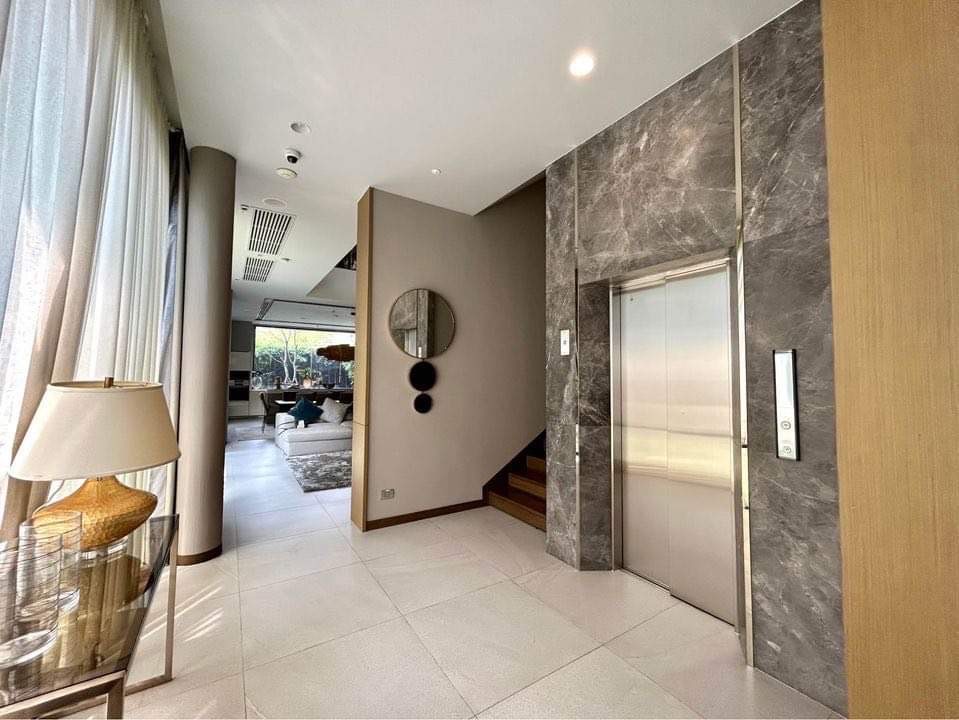 ให้เช่าบ้านพระราม 9 เพชรบุรีตัดใหม่ RCA : Issara residence rama9 for rent